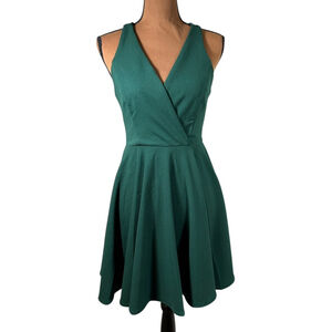 Lulus Green Wonder Whirl Dark Green Twist Back Skater DressS